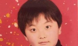 小八娱乐吃瓜,揭秘娱乐圈最新吃瓜事件，带你领略明星幕后故事