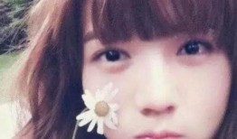 网红吃瓜男扮女装图片真实