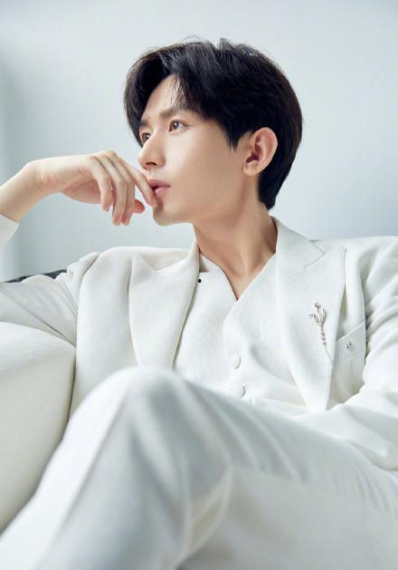 罗云熙娱乐吃瓜